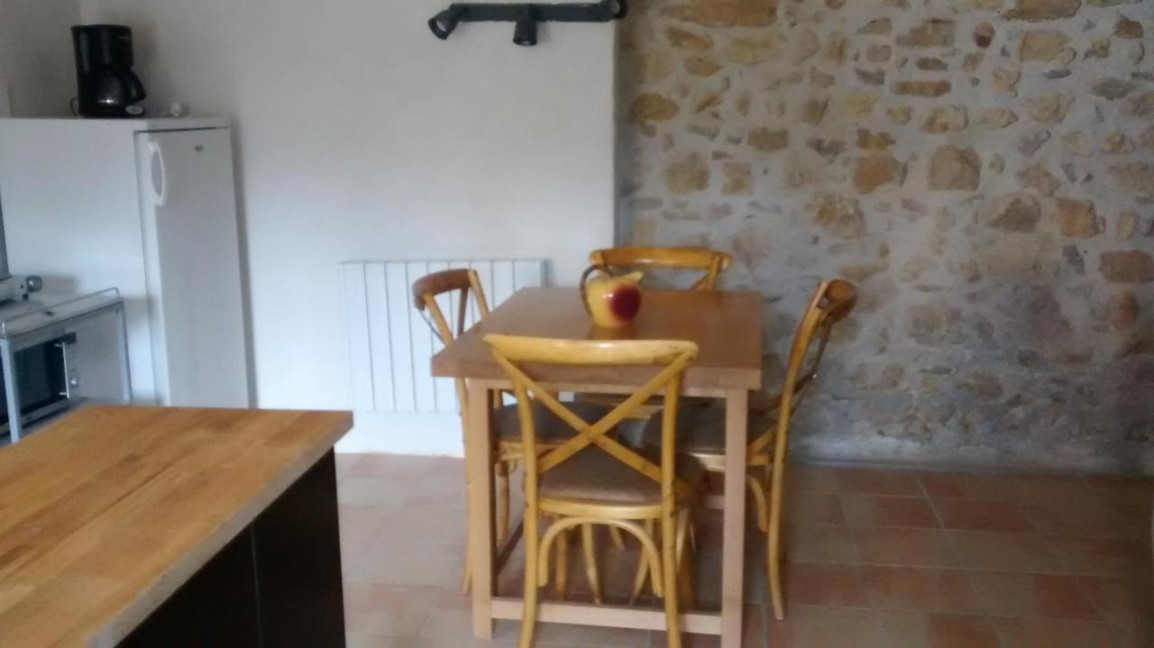 Gite H.Petit Vagnas Exterior foto
