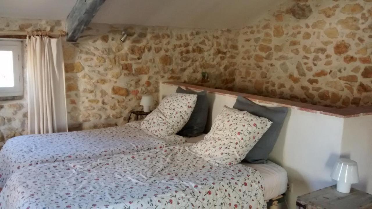 Gite H.Petit Vagnas Exterior foto